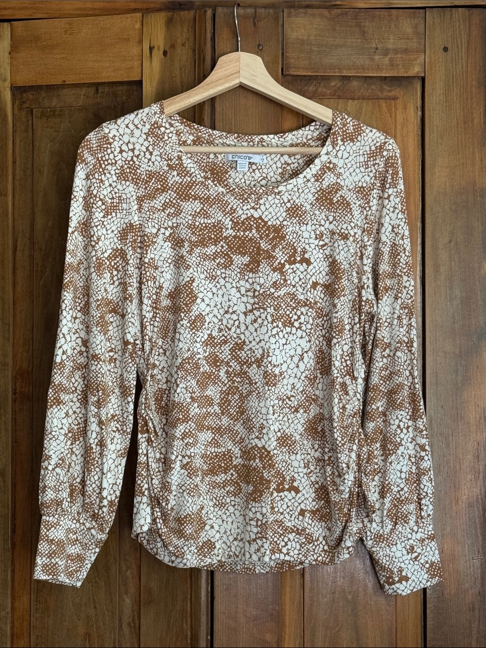 Chico's M Cream and Brown Abstract Print Long-Sleeve Tee Ruched Puff Sleeve